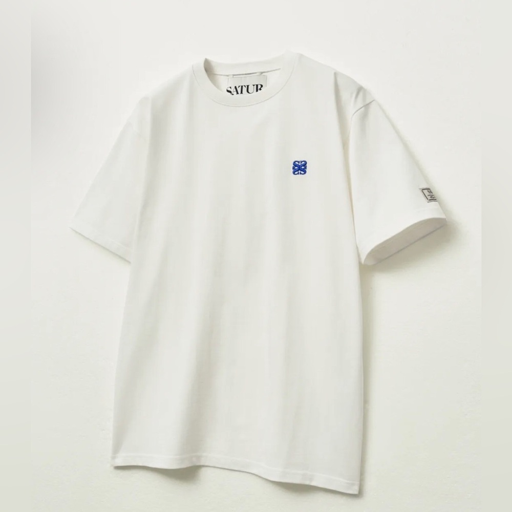 SATUR Classic Small Logo Short Sleeve‎ White T-Shirt Size S